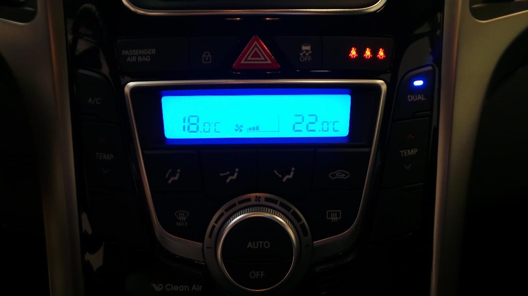 HYUNDAI I30 1.6 CRDI110 PACK INVENTIVE LIMITED BLUE DRIVE 5P