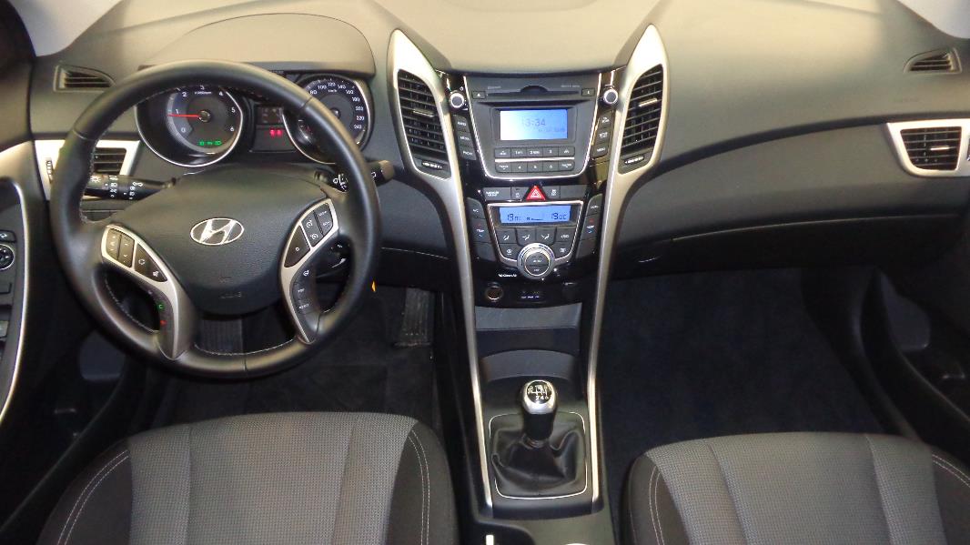 HYUNDAI I30 1.6 CRDI110 PACK INVENTIVE LIMITED BLUE DRIVE 5P