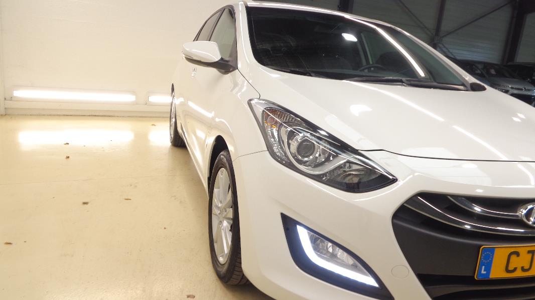 HYUNDAI I30 1.6 CRDI110 PACK INVENTIVE LIMITED BLUE DRIVE 5P