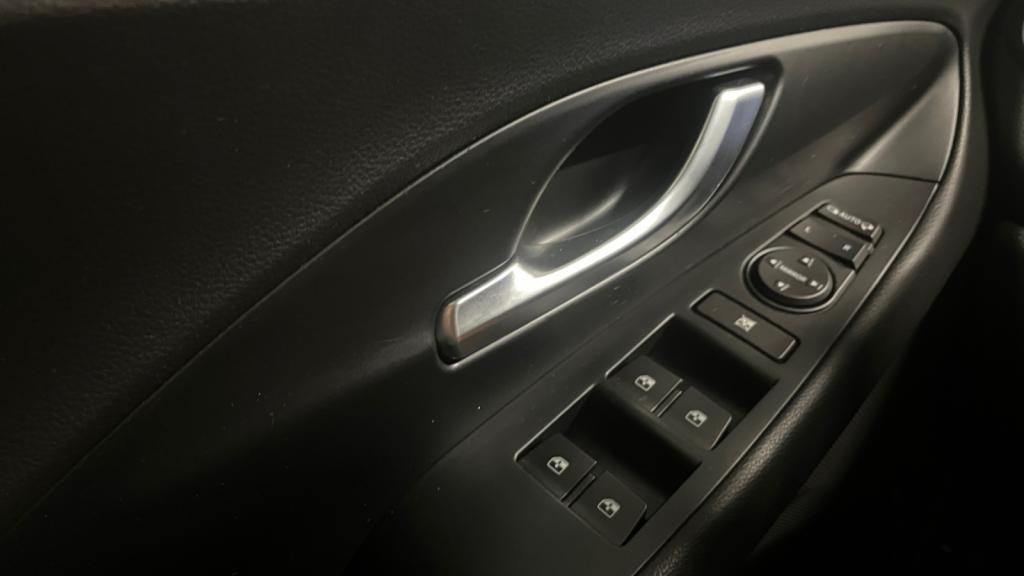 HYUNDAI I30  1.6 CRDi - 115 S&S - DCT-7 BERLINE Business PHASE 2