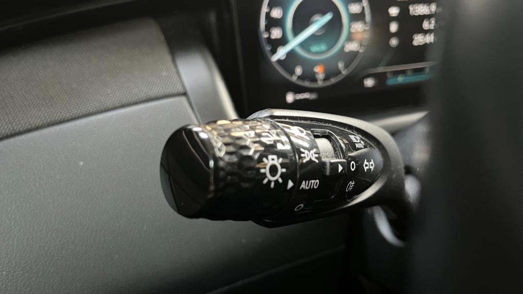 HYUNDAI TUCSON 1.6 CRDi Hybrid 48V - 136 - BV DCT-7 HTRAC S&S  Htrac Creative