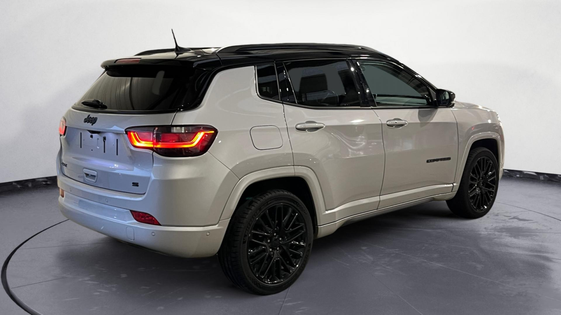 Nouvelle JEEP COMPASS 1.3 Turbo T4 - 240 - BVA 4xe eAWD S PHASE 2