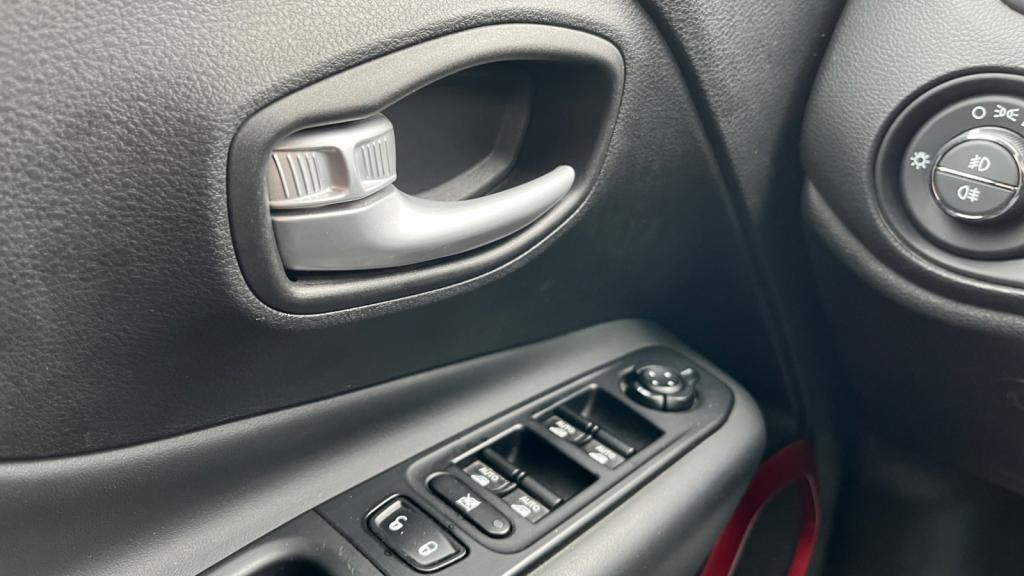 JEEP RENEGADE 1.3 Turbo T4 240 4xe eAWD  Trailhawk PHASE 2