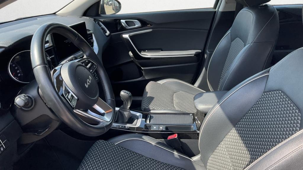 KIA CEE D 1.0 T-GDI - 120 - Stop&Go  III BERLINE Active Business PHASE 2