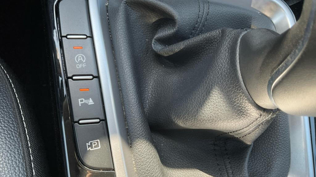 KIA CEE D 1.0 T-GDI - 120 - Stop&Go  III BERLINE Active Business PHASE 2