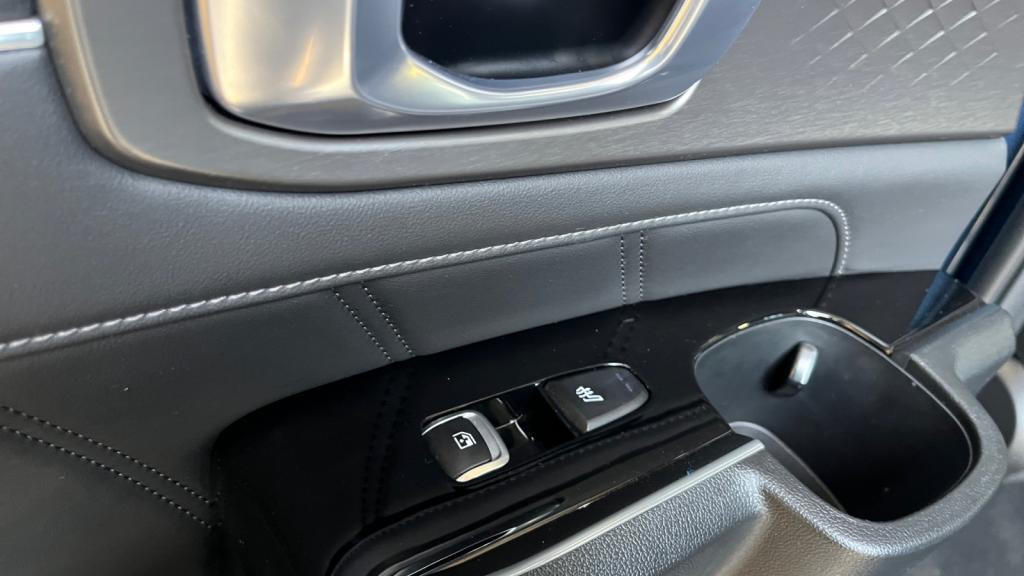 Nouvelle KIA SORENTO Hybride rechargeable PHEV 1.6 T-GDI - 180 + Electric 91 ch - BVA - 7 Places - Business Design