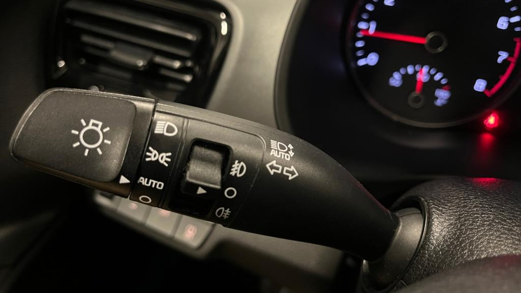 KIA STONIC 1.0 T-GDI MHEV - 120 - IBVM6  Active Business PHASE 2