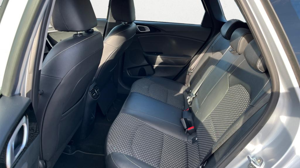 KIA CEE D Ceed SW 1.6 CRDi MHEV - 136 - SW III Active Business PHASE 2