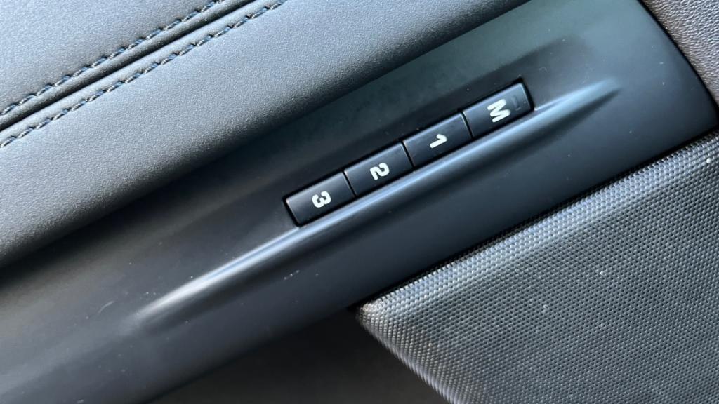 Nouvelle LAND ROVER RANGE ROVER EVOQUE 1.5 P300e - BVA  SE