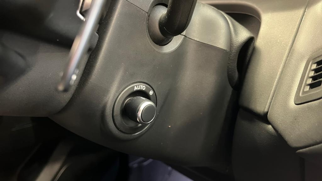 Nouvelle LAND ROVER RANGE ROVER VELAR 2.0 P400e - BVA  R-Dynamic SE PHASE 2