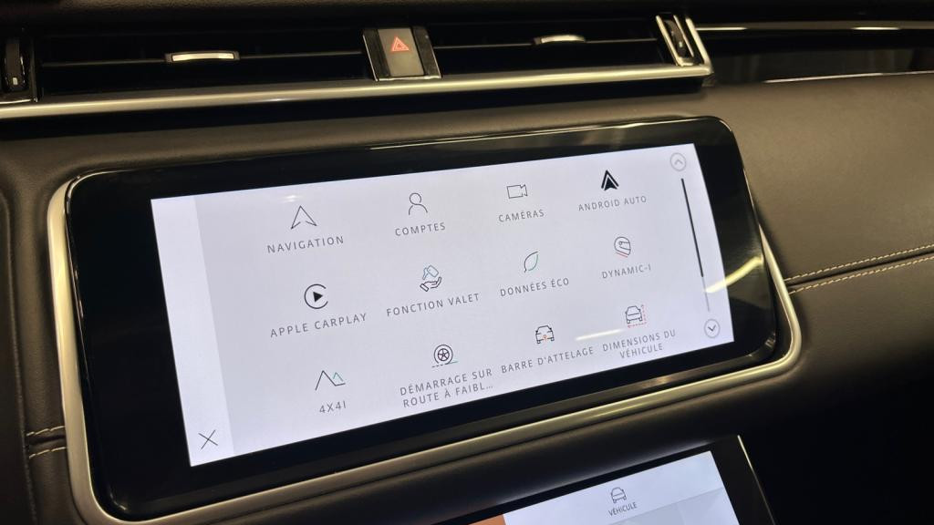 Nouvelle LAND ROVER RANGE ROVER VELAR 2.0 P400e - BVA  R-Dynamic SE PHASE 2