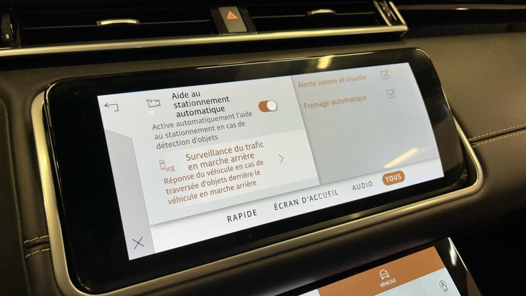 Nouvelle LAND ROVER RANGE ROVER VELAR 2.0 P400e - BVA  R-Dynamic SE PHASE 2