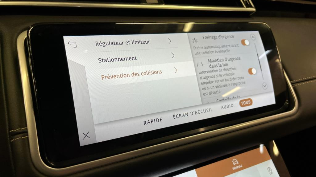 Nouvelle LAND ROVER RANGE ROVER VELAR 2.0 P400e - BVA  R-Dynamic SE PHASE 2