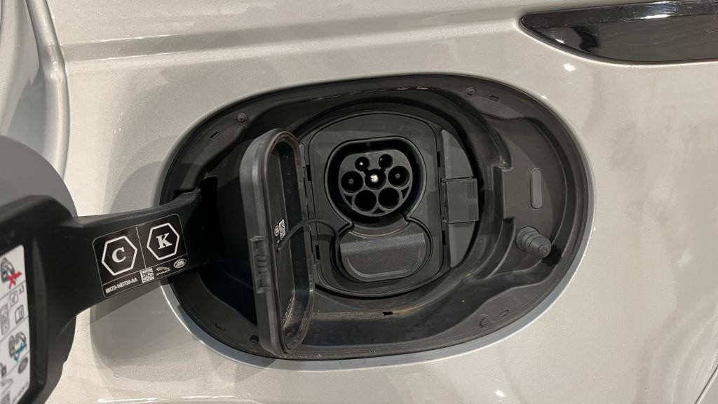 Nouvelle LAND ROVER RANGE ROVER EVOQUE 1.5 P300e - BVA  Dynamic SE PHASE 2