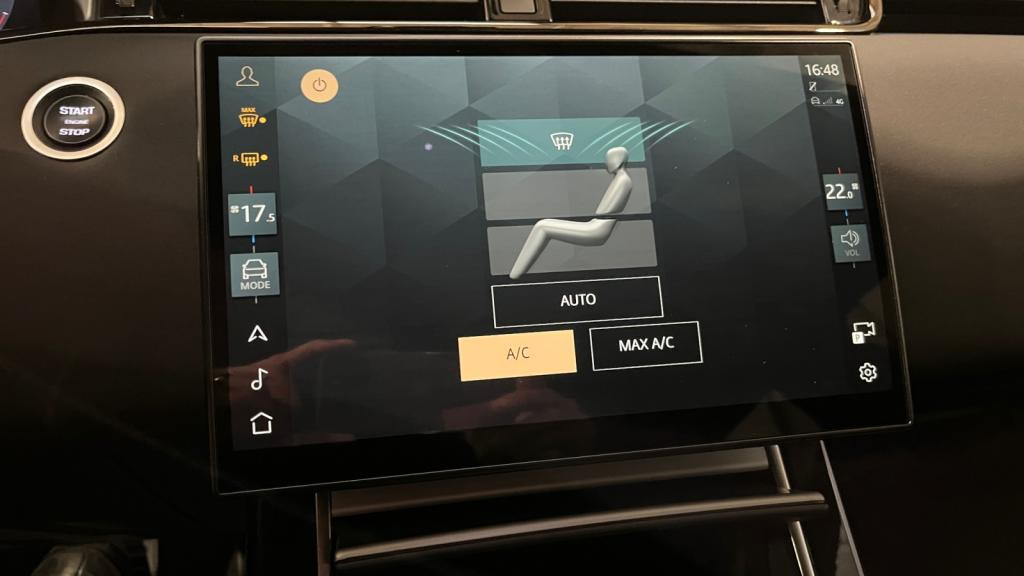 Nouvelle LAND ROVER RANGE ROVER EVOQUE 1.5 P300e - BVA  Dynamic SE PHASE 2