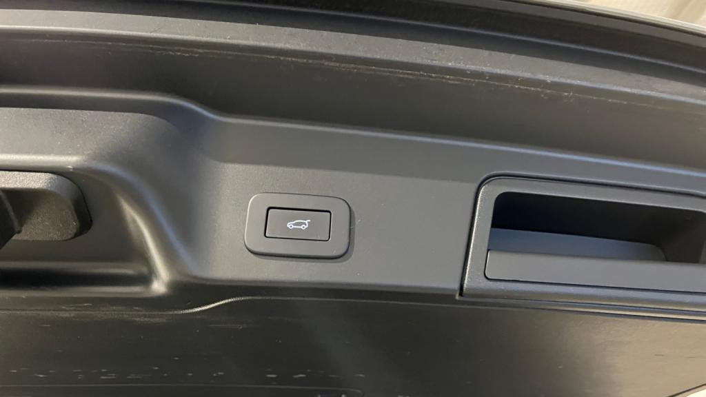 Nouvelle LAND ROVER RANGE ROVER EVOQUE 1.5 P300e - BVA  Dynamic SE PHASE 2