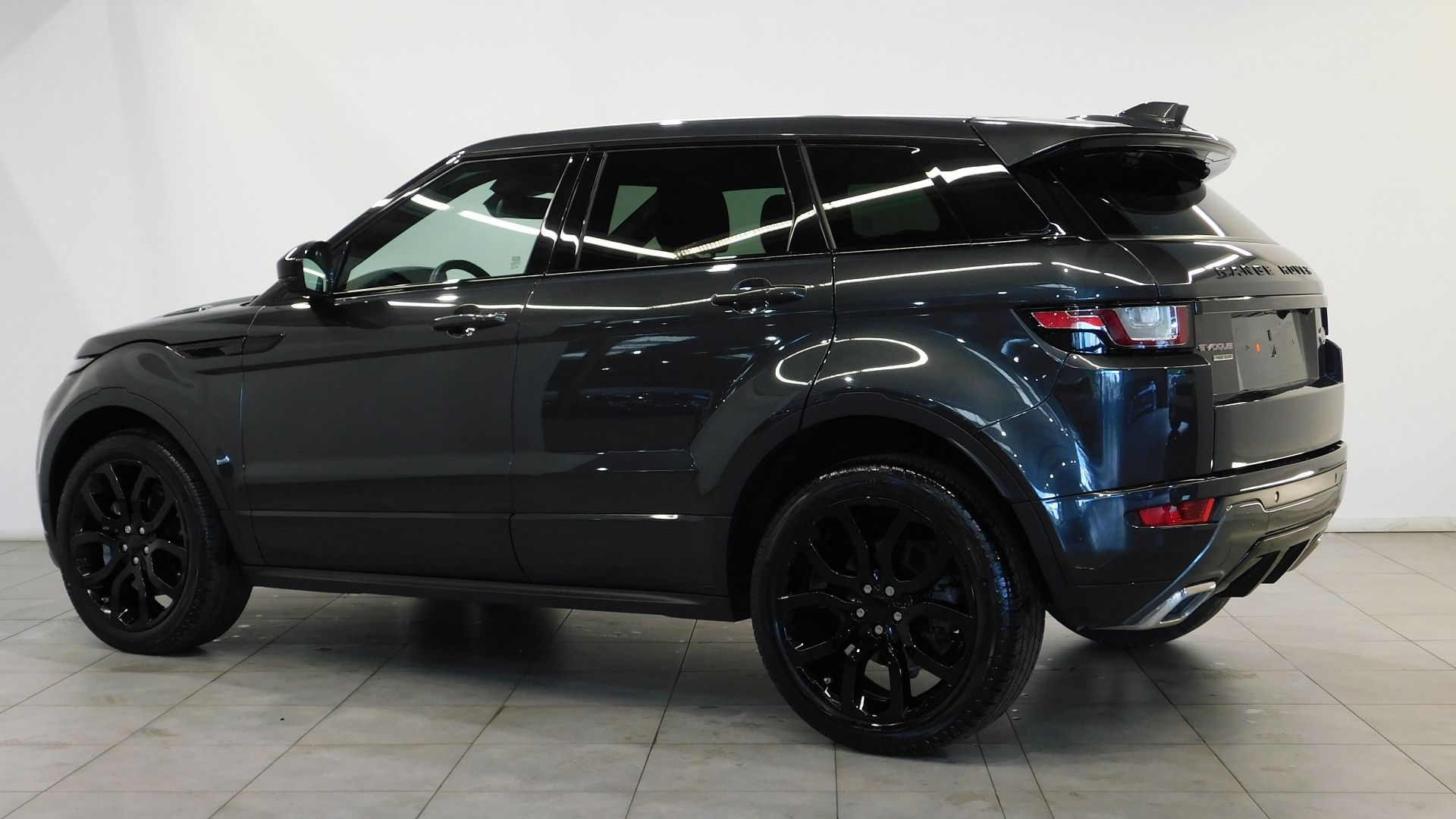 Land Rover Evoque 2.0 D 240ch Rdynamic Hse Awd Bva Occasion à Lyon