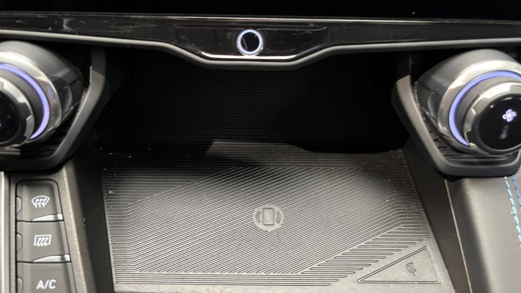 LYNK & CO 01  PHEV 1.5 - 261 - DCTH 7  SUV 