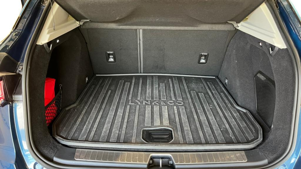 LYNK & CO 01  PHEV 1.5 - 261 - DCTH 7  SUV 