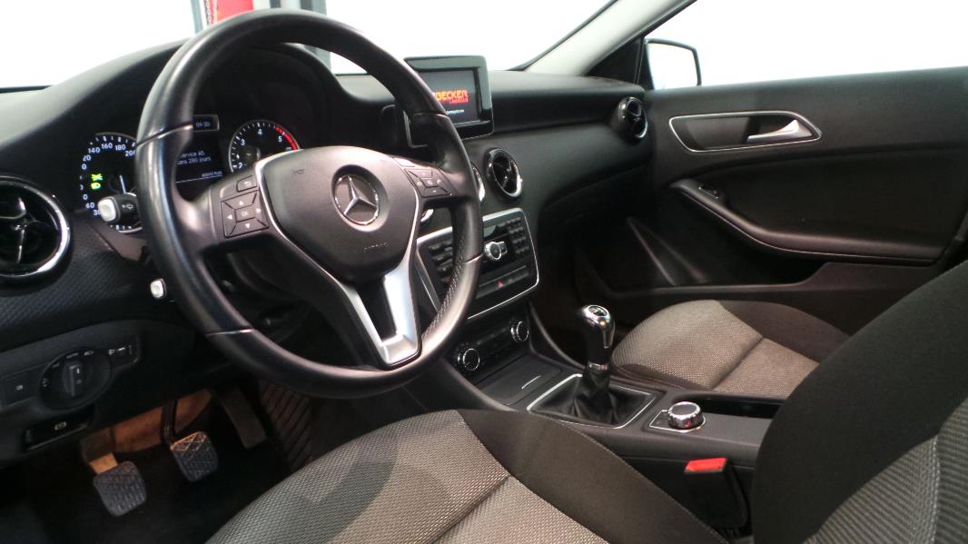 MERCEDES CLASSE A (W176) 180 CDI INTUITION GPS