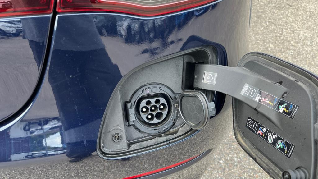 Nouvelle MERCEDES GLC COUPE 300 e + Hybrid EQ Power - 9G-Tronic  - BM C253 Business Line AMG 4-Matic