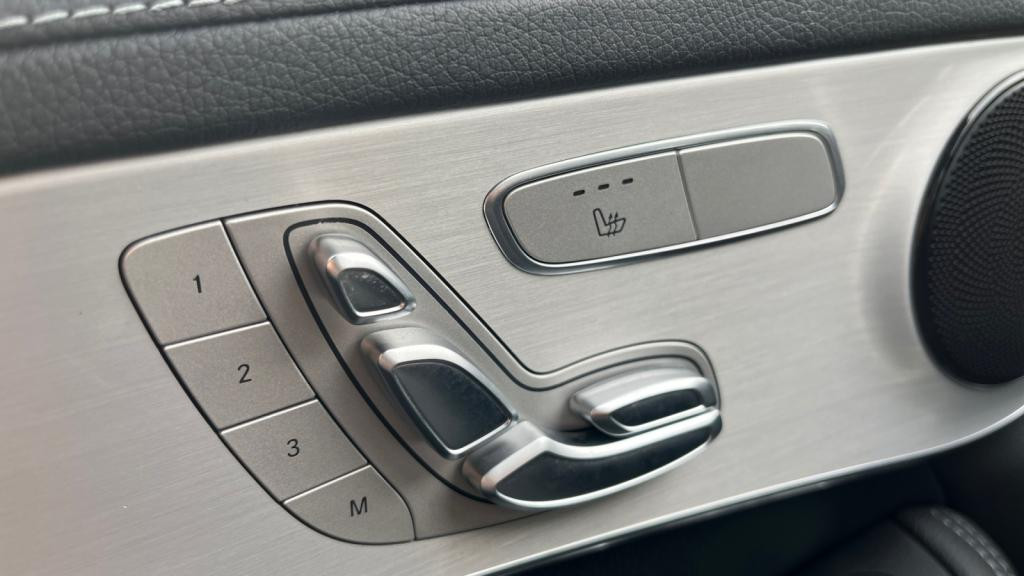 Nouvelle MERCEDES GLC COUPE 300 e + Hybrid EQ Power - 9G-Tronic  - BM C253 Business Line AMG 4-Matic