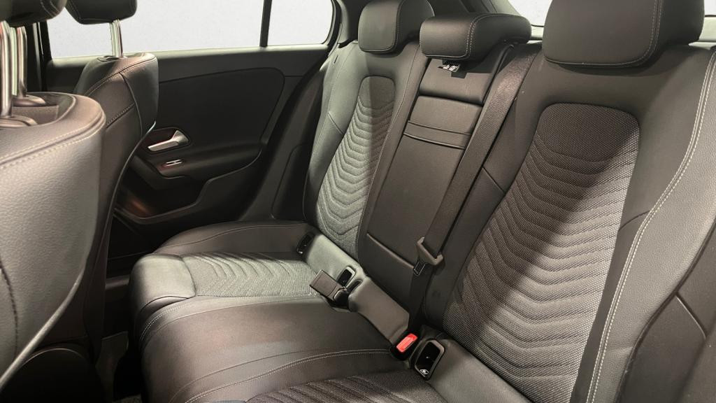 MERCEDES CLASSE A A 200 - 7G-DCT  BERLINE 5P - BM 177 Business Line