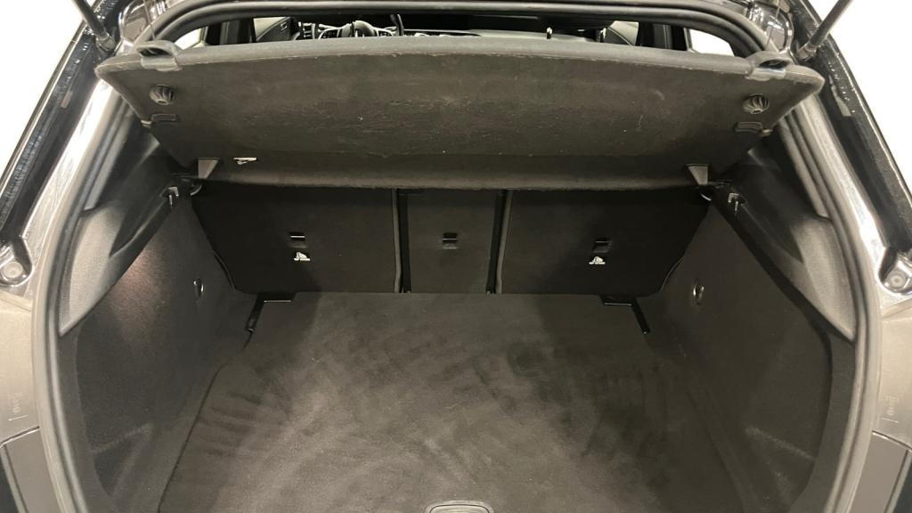 MERCEDES CLASSE A A 200 - 7G-DCT  BERLINE 5P - BM 177 Business Line