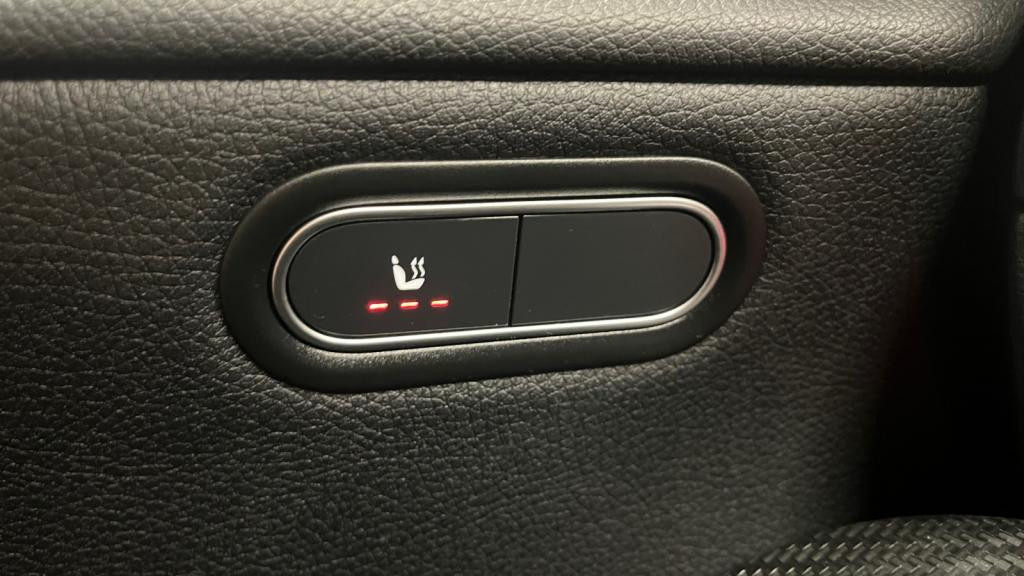 MERCEDES CLASSE A A 200 - 7G-DCT  BERLINE 5P - BM 177 Business Line