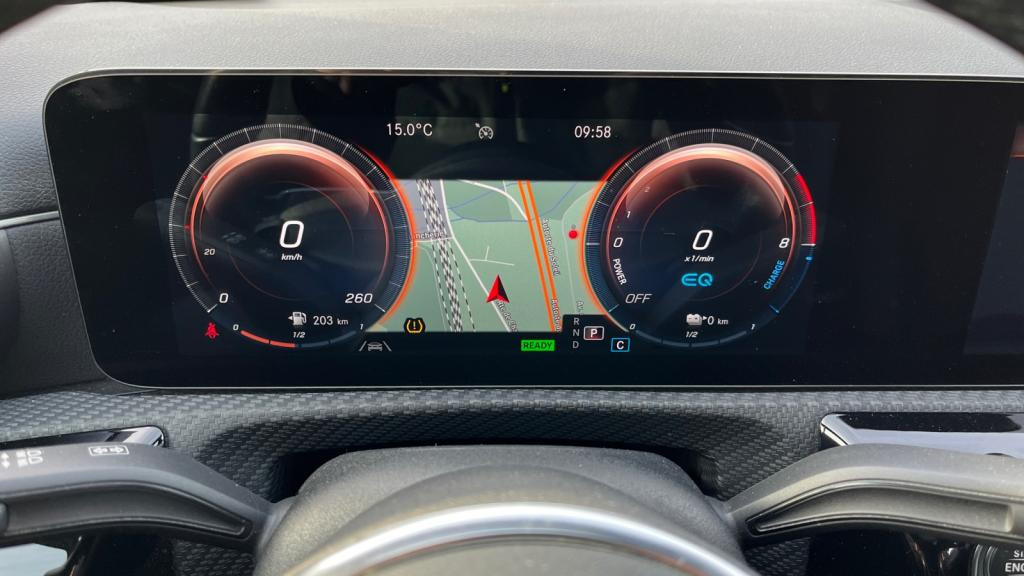 MERCEDES CLASSE A 250 e 8G-DCT Business Line - Digital Cockpit 10.25\'