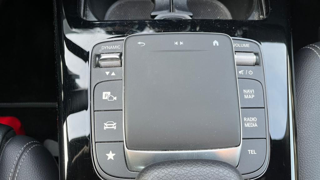 MERCEDES CLASSE A 250 e 8G-DCT Business Line - Digital Cockpit 10.25\'