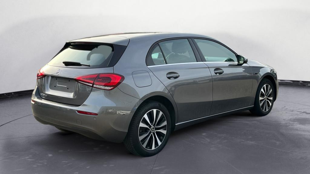 MERCEDES CLASSE A 250 e 8G-DCT Business Line - Digital Cockpit 10.25\'