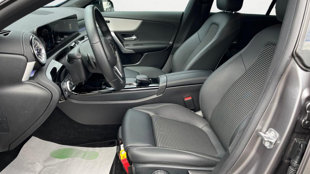 MERCEDES CLA SHOOTING BRAKE 200 d 8G-DCT Progressive Line - Pack Premium - Pack Sport Black