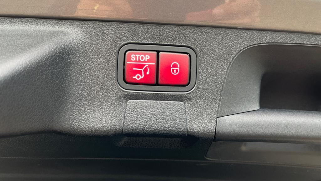 MERCEDES CLA SHOOTING BRAKE 200 d 8G-DCT Progressive Line - Pack Premium - Pack Sport Black