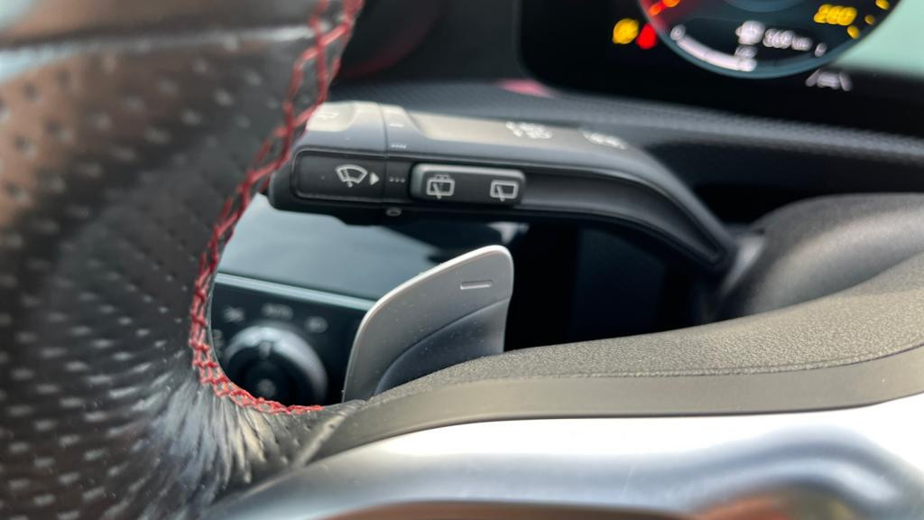 MERCEDES CLASSE A 180 d - 8G-DCT BERLINE 5P - BM 177 AMG Line