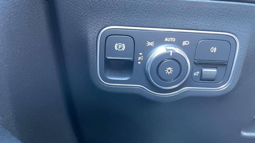 MERCEDES GLA 200d - 8G-DCT  - BM H247 Business Line