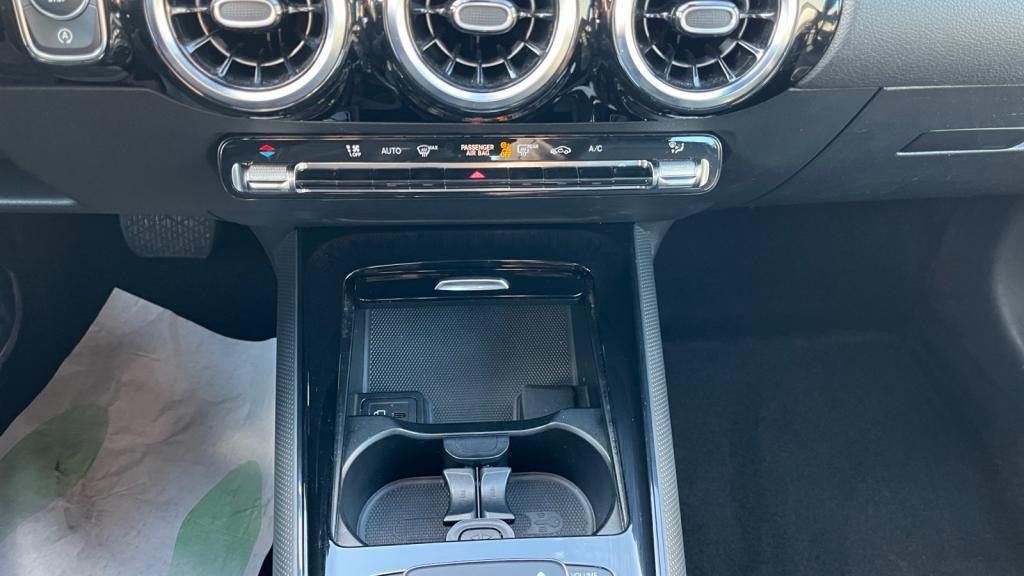 MERCEDES GLA 200d - 8G-DCT  - BM H247 Business Line