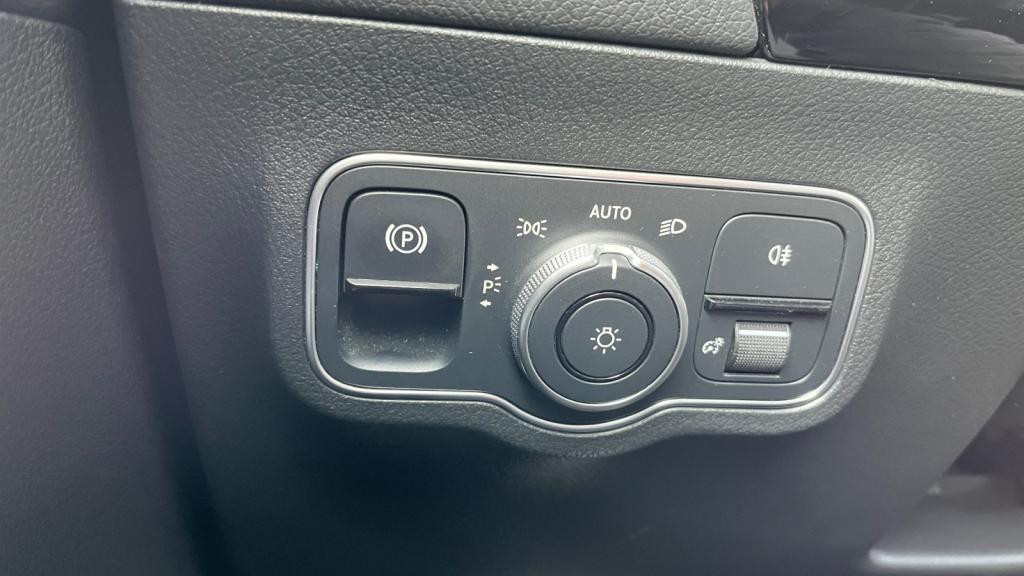 MERCEDES GLA 250 e Hybrid AMG Line - Pack Premuim Plus - Pack Sport Balck 