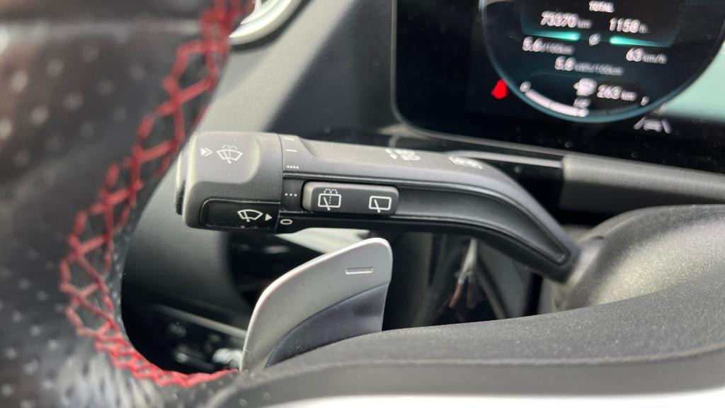 MERCEDES GLA 250 e Hybrid AMG Line - Pack Premuim Plus - Pack Sport Balck 