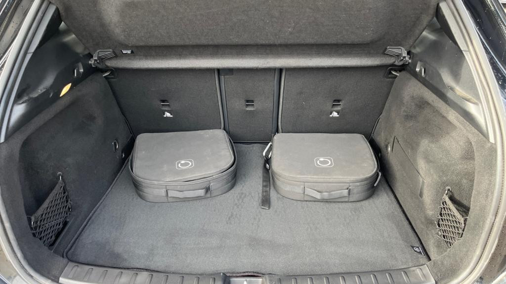 MERCEDES GLA 250 e Hybrid AMG Line - Pack Premuim Plus - Pack Sport Balck 