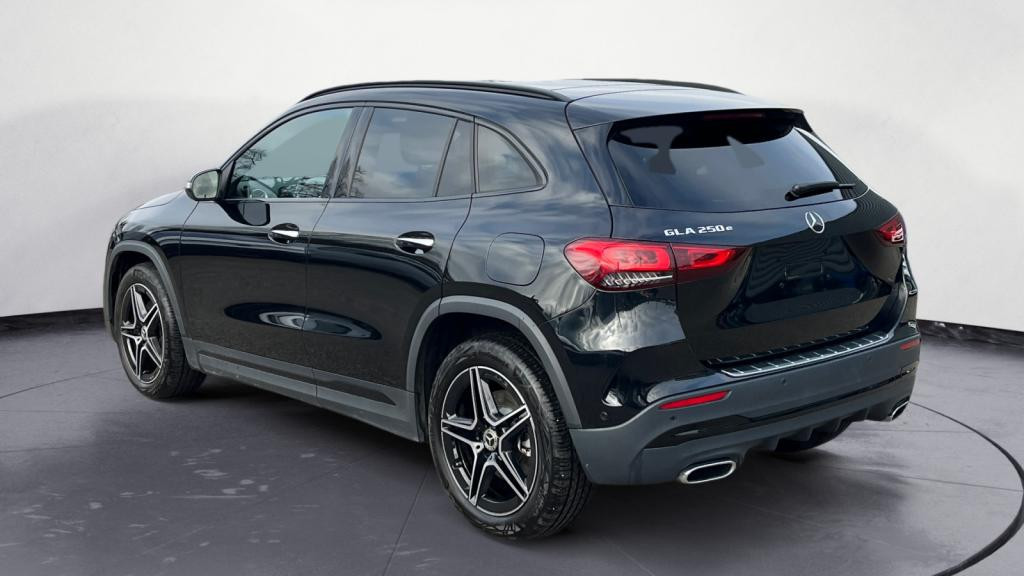 MERCEDES GLA 250 e Hybrid AMG Line - Pack Premuim Plus - Pack Sport Balck 