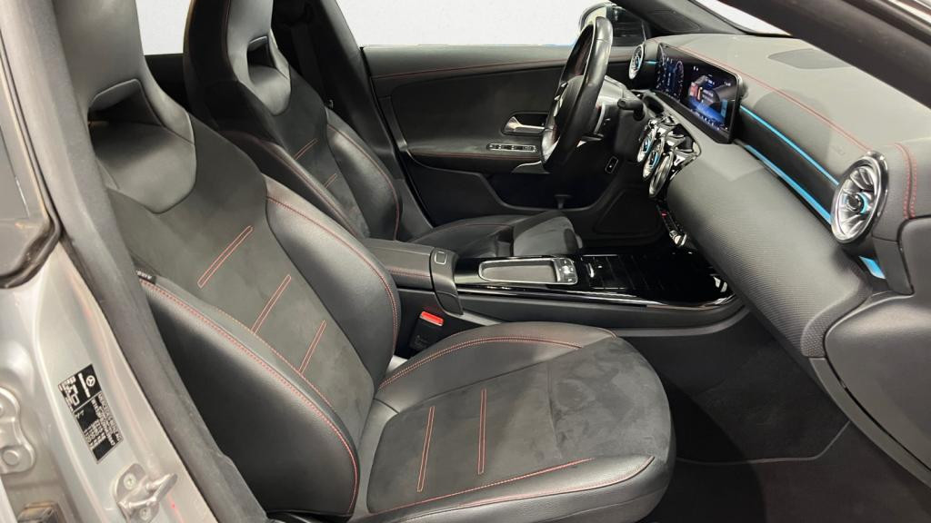 MERCEDES CLA 250 e + Hybrid 8G-DCT AMG Line - Charge 11KW - Smartphone Interface