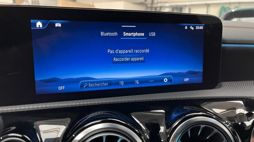 MERCEDES CLA 250 e + Hybrid 8G-DCT AMG Line - Charge 11KW - Smartphone Interface