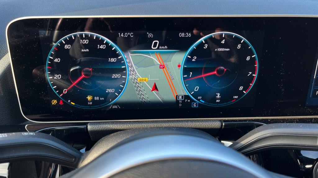 MERCEDES CLASSE B 200 7G-DCT AMG Line - Pack Premium Plus