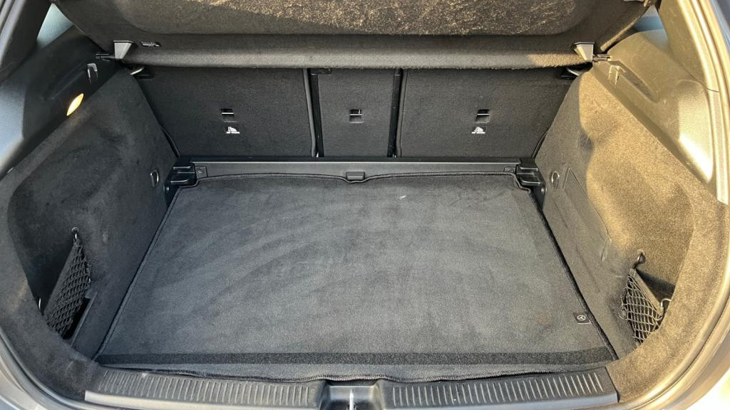 MERCEDES CLASSE B 200 7G-DCT AMG Line - Pack Premium Plus