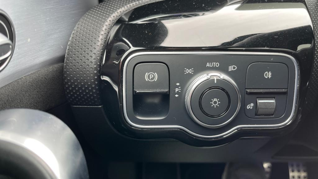 MERCEDES CLA 35 - BVA Speedshift DCT AMG  SHOOTING BRAKE - BM 118 AMG 4-Matic 