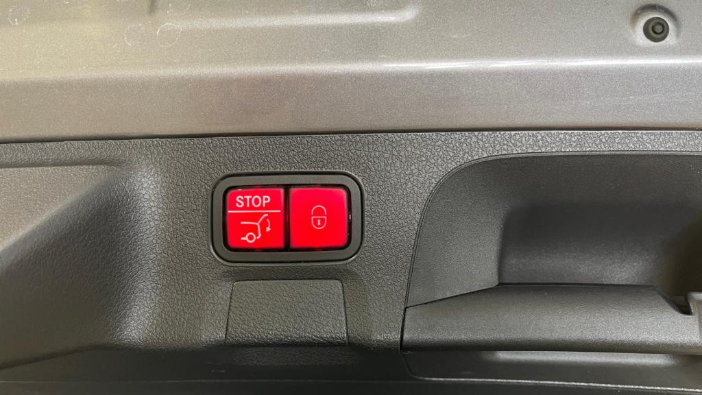 MERCEDES CLA SHOOTING BRAKE 250 e + Hybrid EQ Power - 8G-DCT  AMG Line PHASE 2 SHOOTING BRAKE