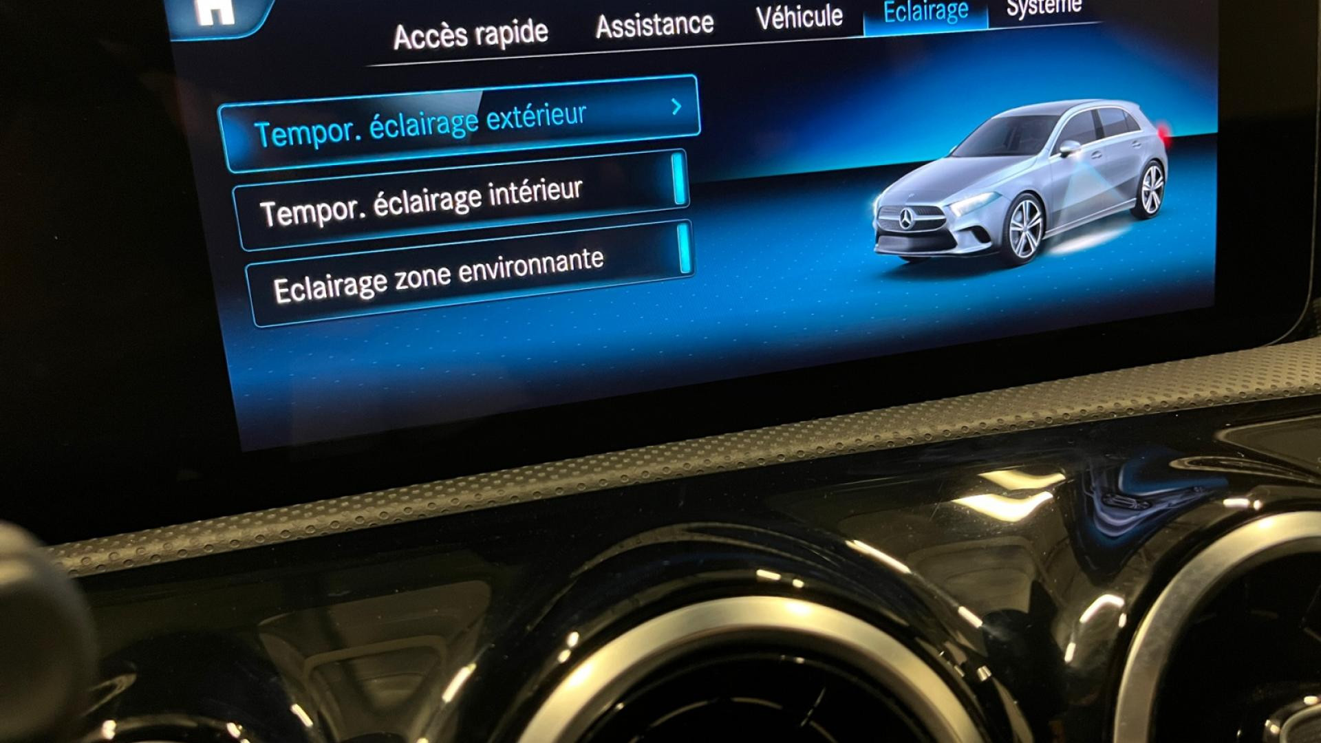 MERCEDES CLASSE A 250 e - 8G-DCT  BERLINE 5P - BM 177 AMG Line