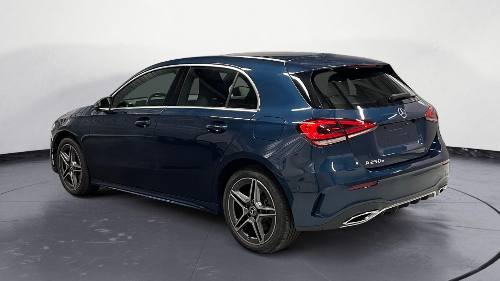 MERCEDES CLASSE A 250 e - 8G-DCT  BERLINE 5P - BM 177 AMG Line