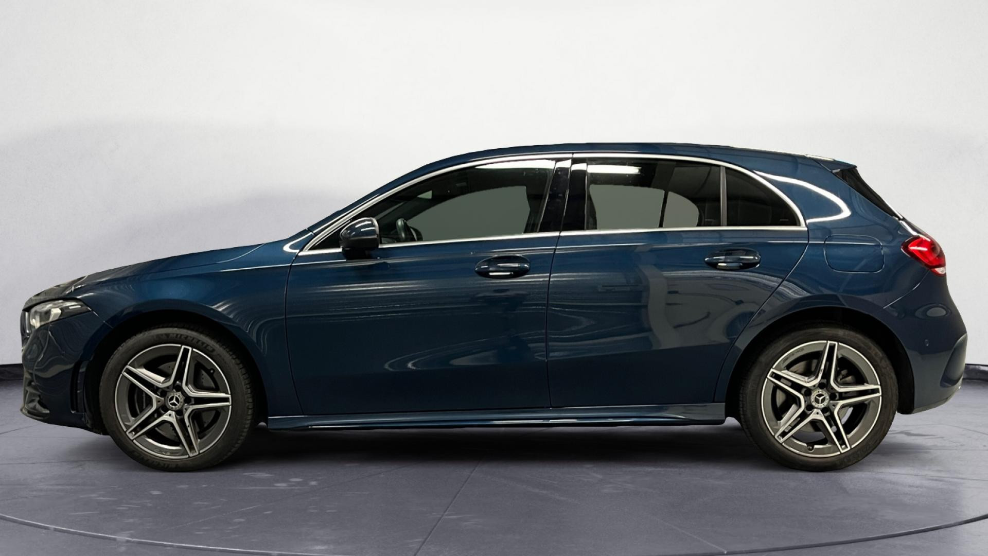 MERCEDES CLASSE A 250 e - 8G-DCT  BERLINE 5P - BM 177 AMG Line